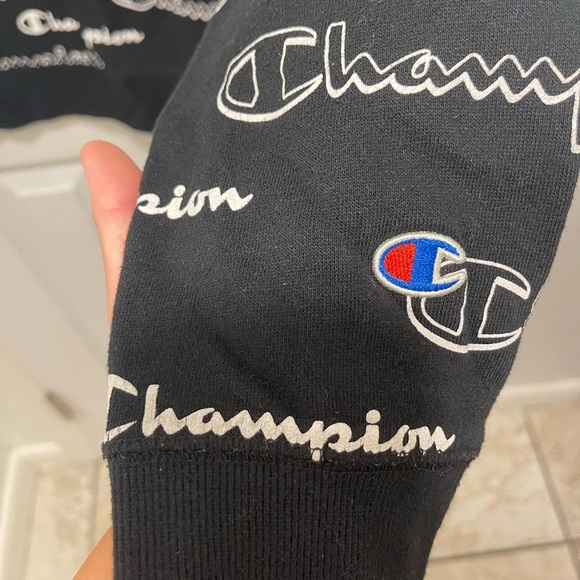 Champion Men's Black and White Crewneck Sweater - Picture 3 of 5